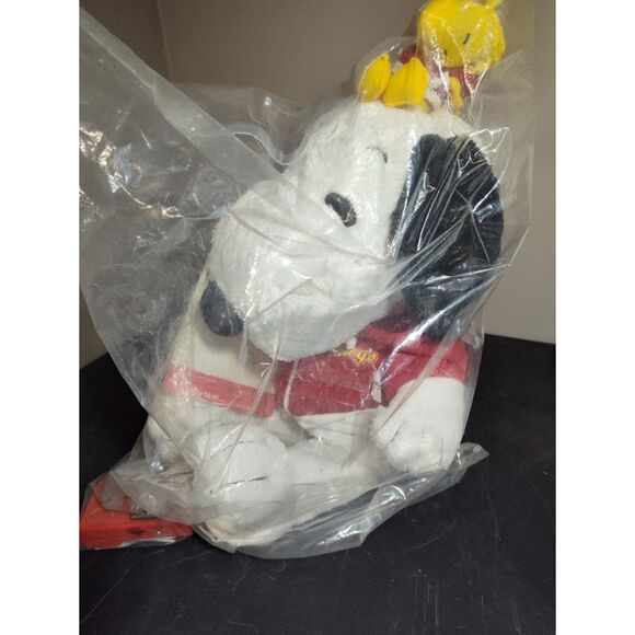 Macy's Promo Snoopy & Woodstock With FM Scanner Radio In Plastic & Sealed - Picture 1 of 11